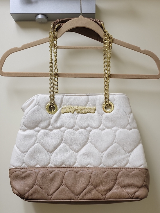 Betsey Johnson Handbags - Betsey Johnson White and Taupe Quilted Heart Shoulder Tote with Gold Chain
